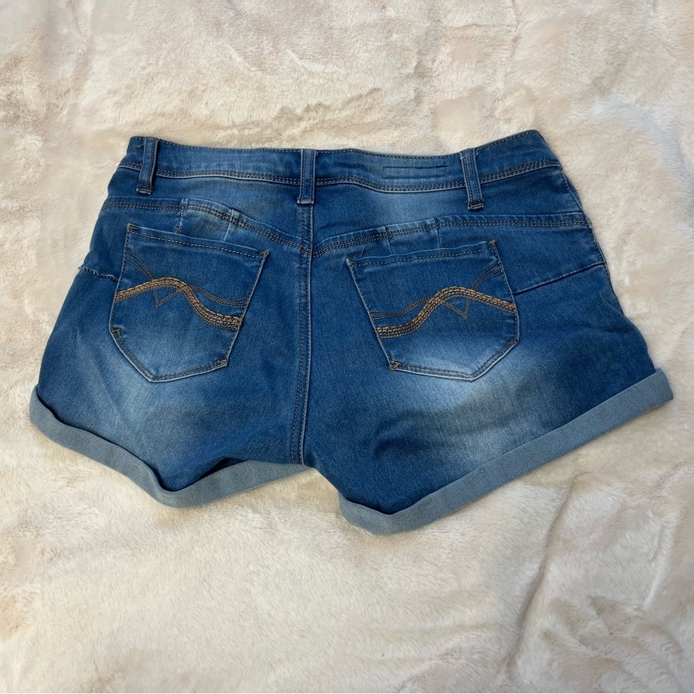 regular rise women’s shorts